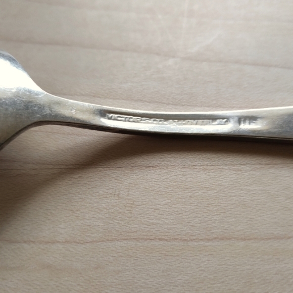 Vtg FISHERMENS GROTTO No.9 Collectors Spoon - Picture 8 of 12